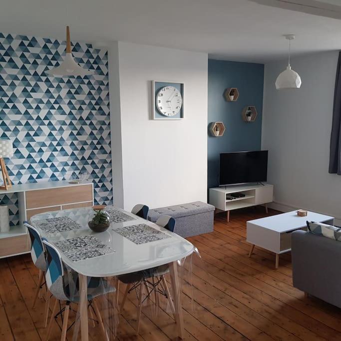 לה מאנש Appartement Lumineux Et Moderne מראה חיצוני תמונה