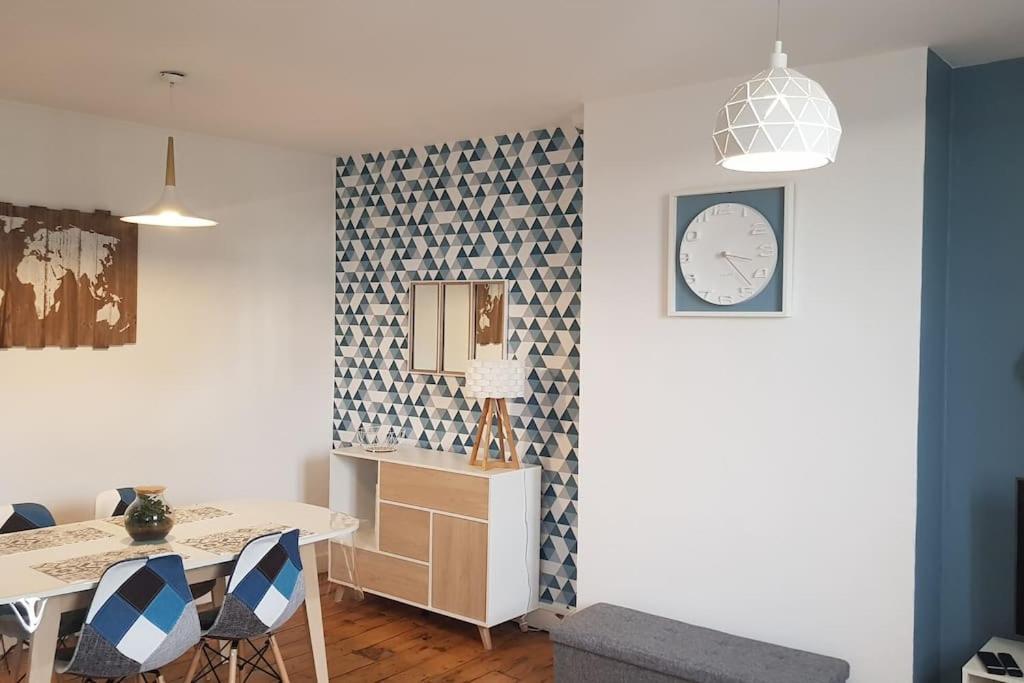 לה מאנש Appartement Lumineux Et Moderne מראה חיצוני תמונה